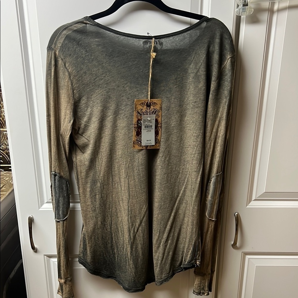 Velvet Stone Cross Graphic Top, BUCKLE, Large, Rhinestones - Picture 4 of 5